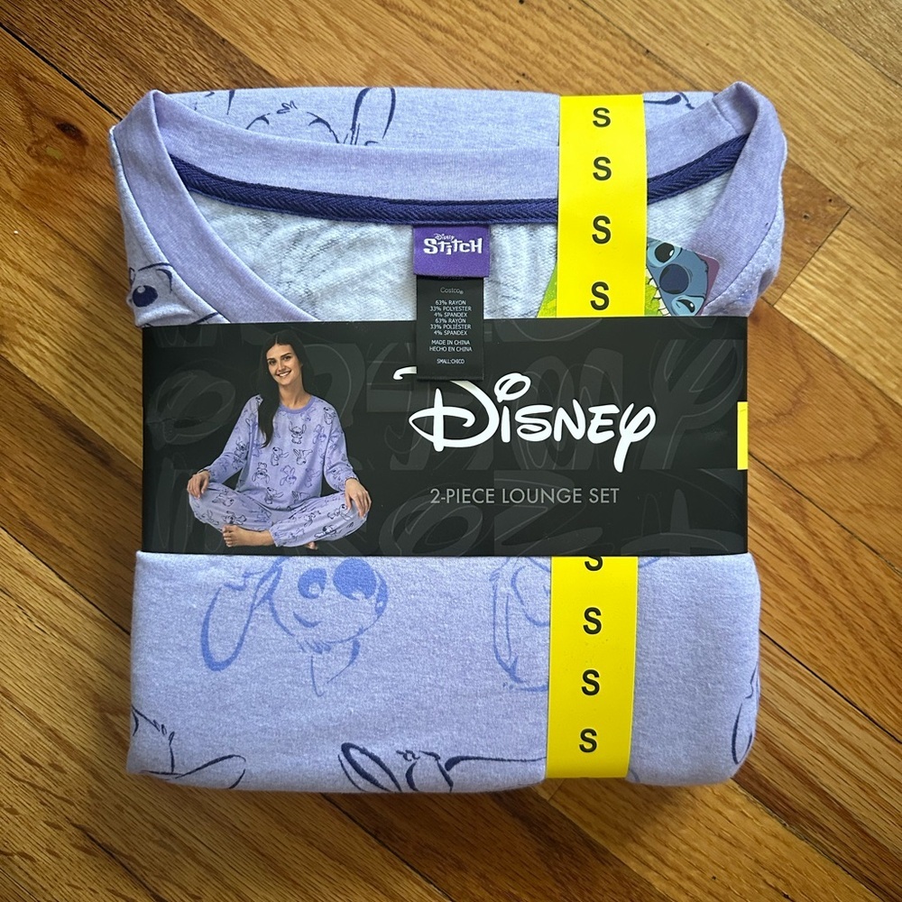 NWT Disney Stitch Pajama Set